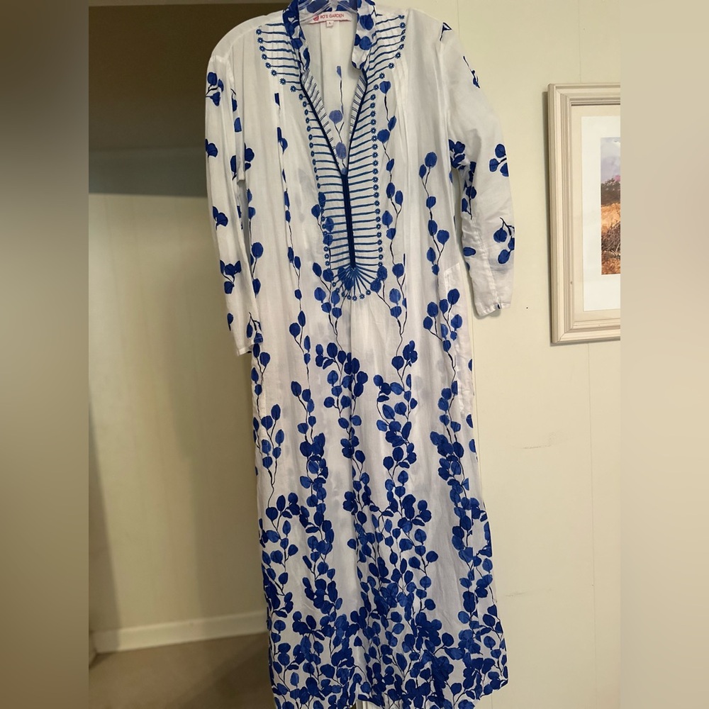 Chic Long Sleeve Blue and White Dress